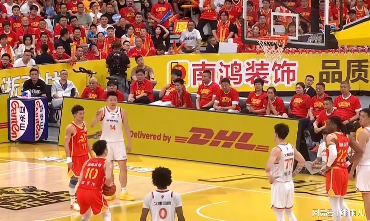 佛得角后卫迪尼伊:我们来世界杯不是陪跑,而是要全力拼下去