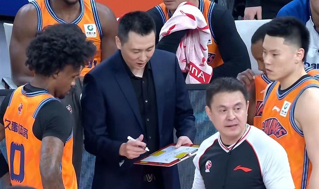乐鱼体育德天空：凯尔特人有意多特前锋科尔