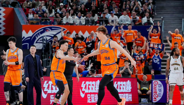 阿斯:杜兰将转会至加拉塔萨雷,加盟前他需签约纪律约束条款