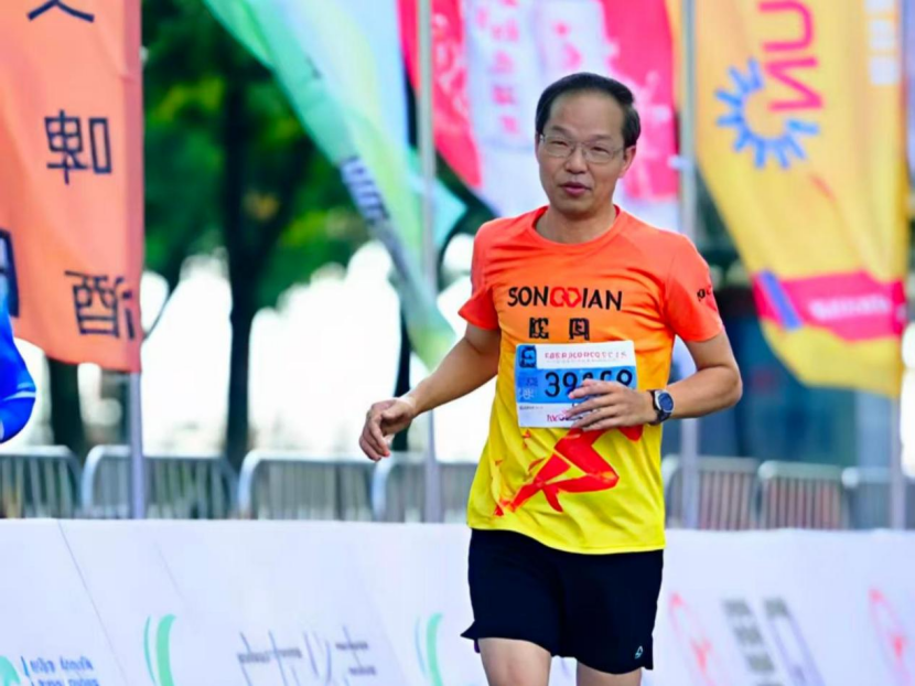 福克斯从未关注马刺何谈取关!老板儿子言论才扎心 美记:难交易