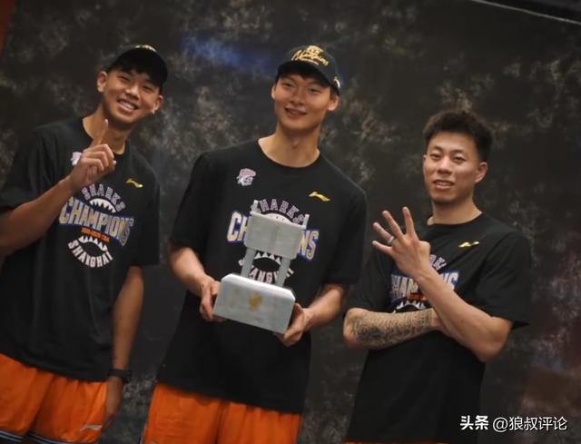 乐鱼体育-尼克斯夺冠装备销售额创全体育史纪录 前12小时订单超老鹰超级碗峰值