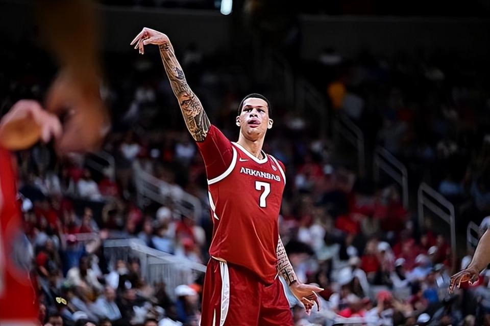 乐鱼体育NBA总决赛G5直播：尼克斯3