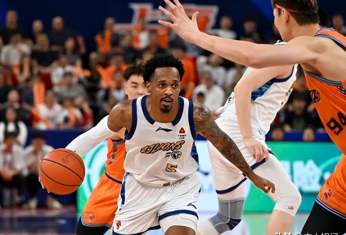NBA球星詹姆斯·哈登被捕