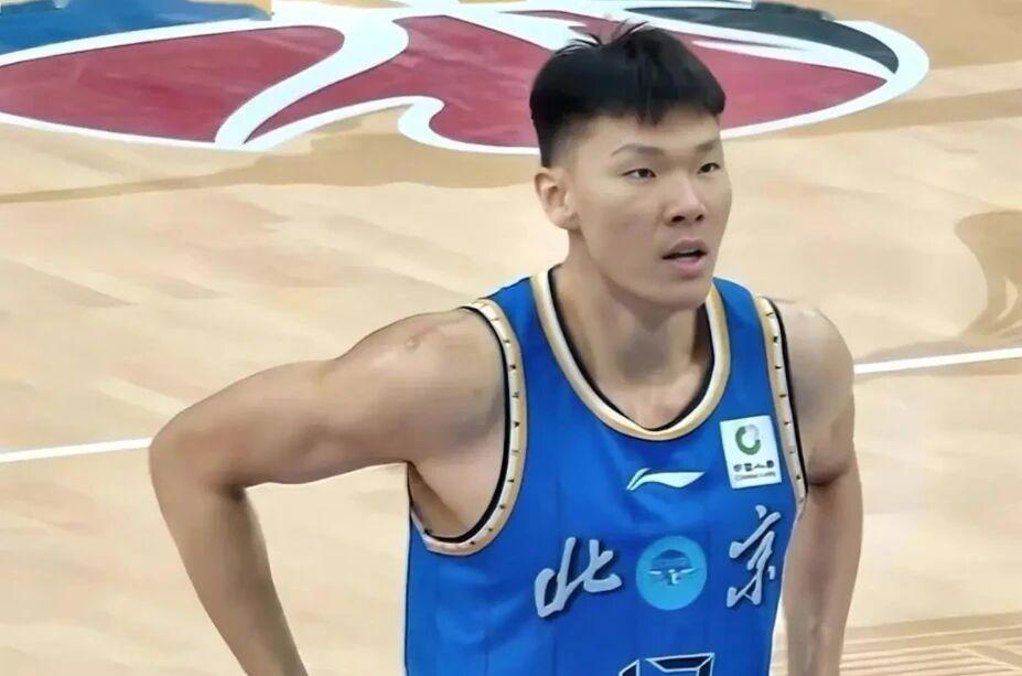 乐鱼体育-半个世纪的等待!53年后再夺冠!布伦森45分夺FMVP!