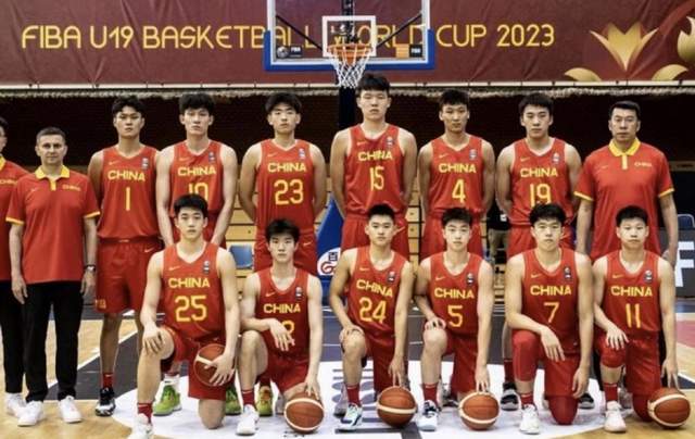 曝邓登对斯普利特的处理方式 在联盟教练圈内留下了负面印象