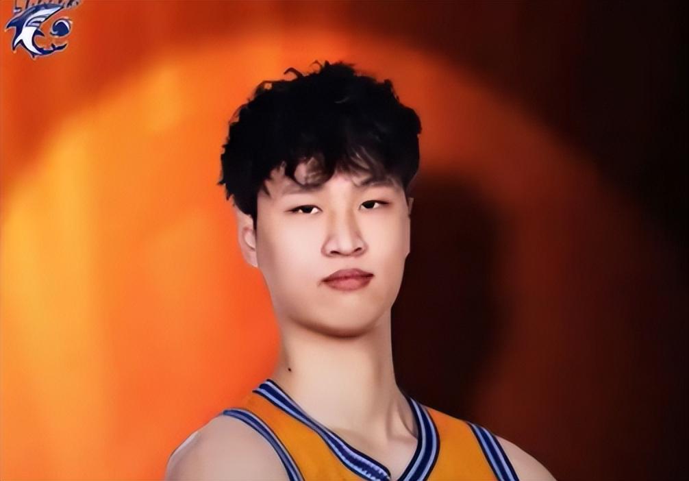 乐鱼体育正式签约!离队第一人!杨瀚森的机会来了