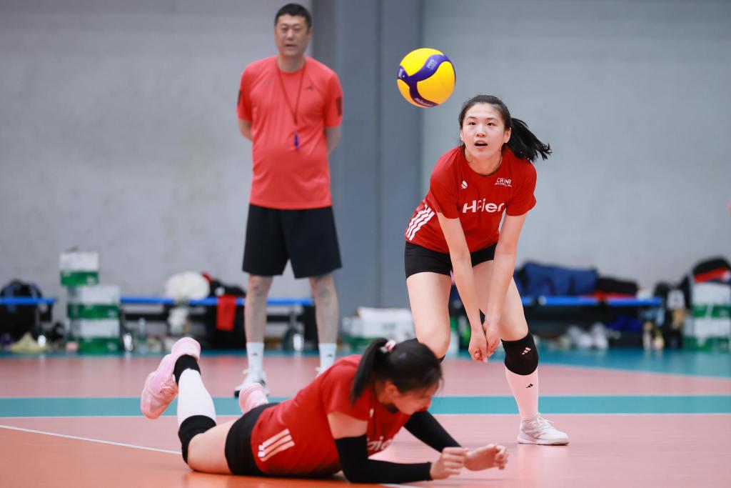 乐鱼体育-名记:多家俱乐部询价霍姆格伦,雷霆态度坚决——不交易