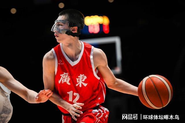 乐鱼体育阿奴诺比补篮入选纽约体育史前五