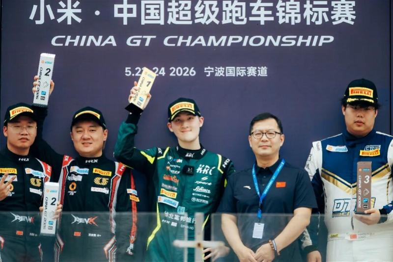 乐鱼体育总决赛G5:马刺主场强压尼克斯 文班哈珀发挥出色,福克斯拖后腿