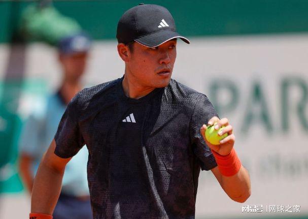 乐鱼体育尼克斯全力挽留米切尔·罗宾逊