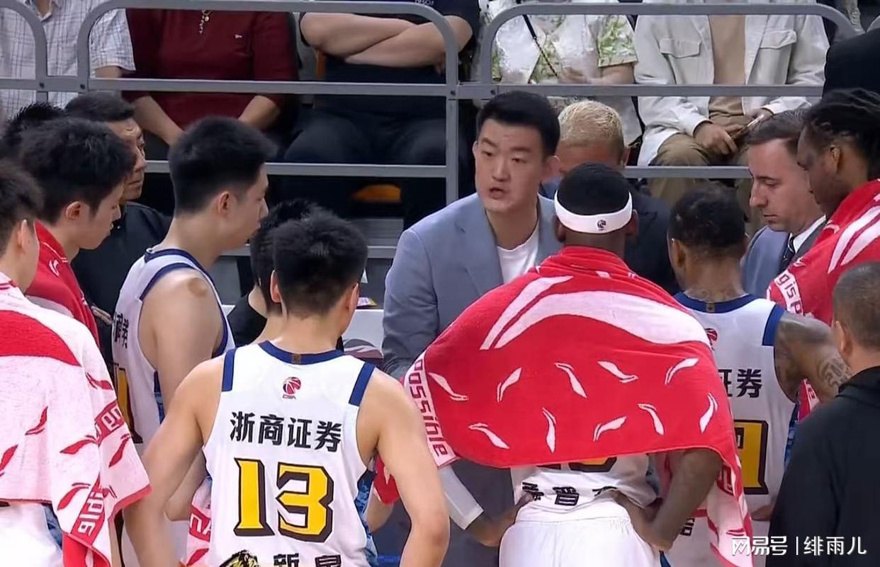 乐鱼体育李月汝4板1助佩奇10份5板7助 飞翼大胜王牌