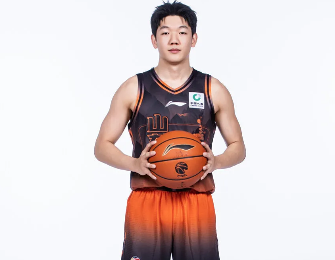 乐鱼体育索贝尔复出改变雷霆休赛期引援方向