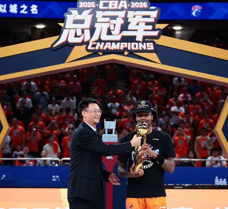 乐鱼体育2026选秀:米切尔预测57顺位去老鹰