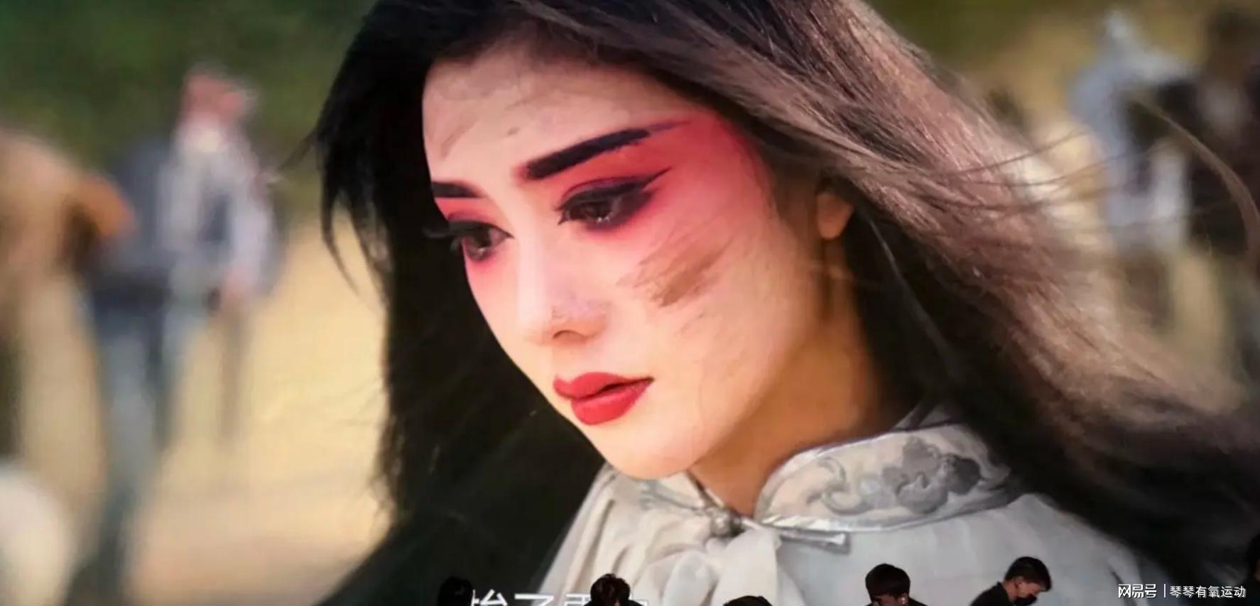 乐鱼体育休赛期湖人会先用空间签下其他球员,然后再用顶薪签回里夫斯?