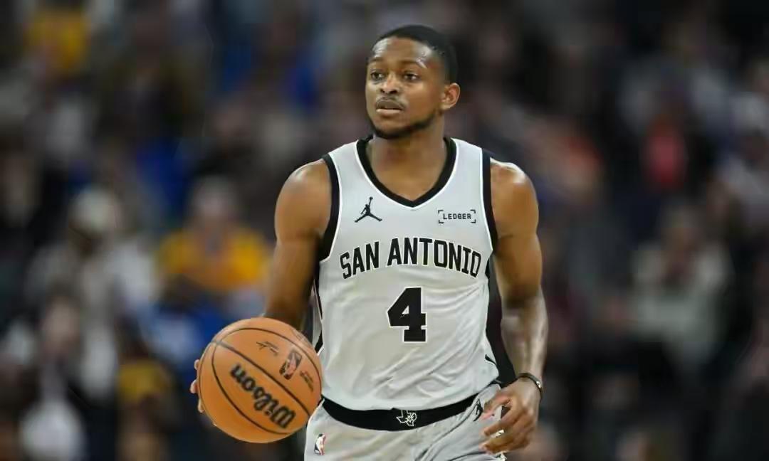 NBA头牌詹姆斯的"被低估"困局:5.8亿赚了23赛季,他还在被压价?