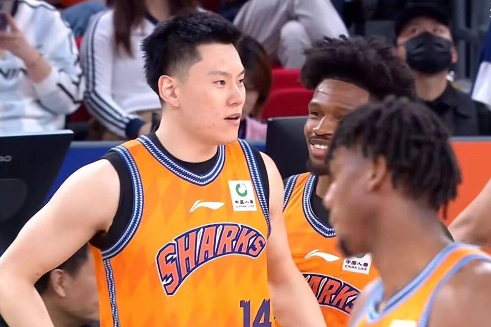 佛得角后卫迪尼伊:我们来世界杯不是陪跑,而是要全力拼下去