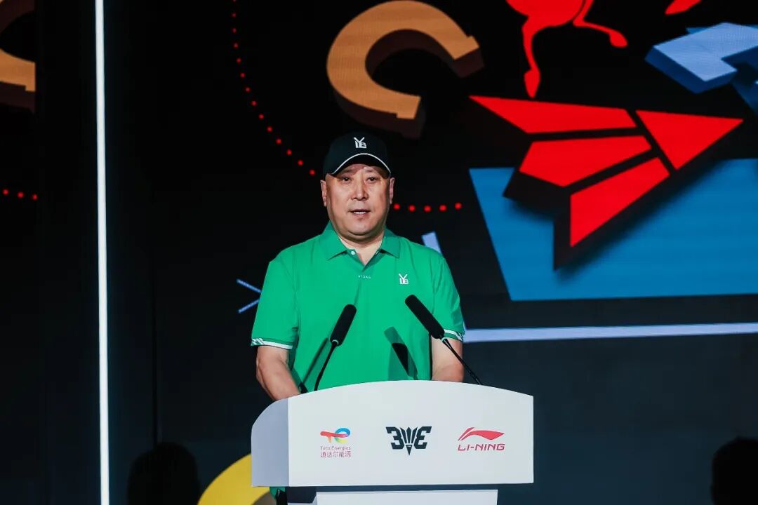 乐鱼体育英格兰队被偷得只剩裤衩?更可怕的是丢了球鞋真能输球